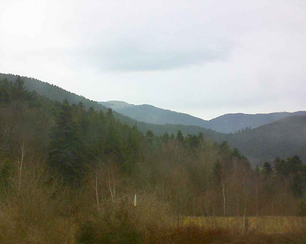 Le petit ballon vu depuis le Domaine Langmatt à Murbach le 15.03.2018 à 16:15 Le petit ballon (Alsace, Vosges) le 15.03.2018 à 16:15