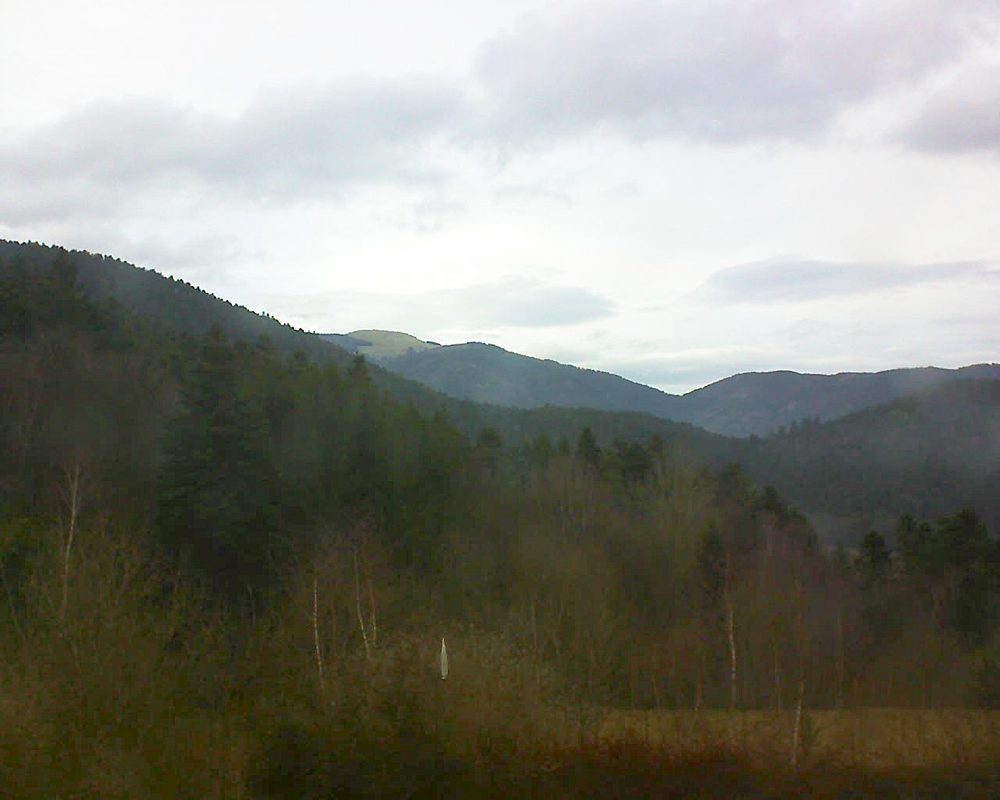 Le petit ballon vu depuis le Domaine Langmatt à Murbach le 15.03.2018 à 17:15 Le petit ballon (Alsace, Vosges) le 15.03.2018 à 17:15