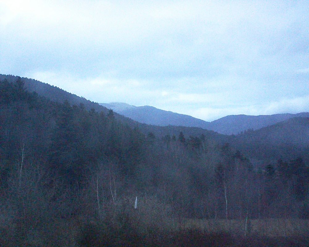 Le petit ballon vu depuis le Domaine Langmatt à Murbach le 15.03.2018 à 18:45 Le petit ballon (Alsace, Vosges) le 15.03.2018 à 18:45