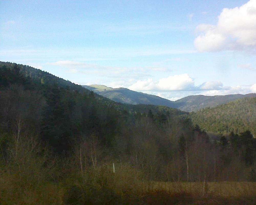Le petit ballon vu depuis le Domaine Langmatt à Murbach le 16.03.2018 à 17:00 Le petit ballon (Alsace, Vosges) le 16.03.2018 à 17:00