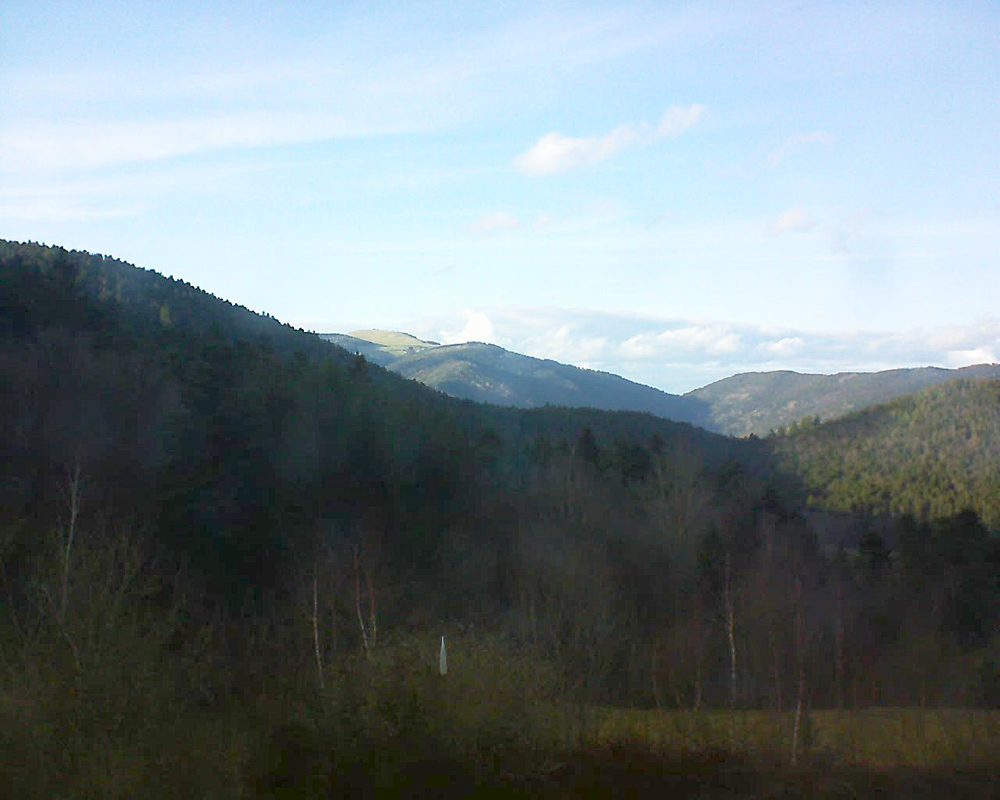 Le petit ballon vu depuis le Domaine Langmatt à Murbach le 16.03.2018 à 17:15 Le petit ballon (Alsace, Vosges) le 16.03.2018 à 17:15