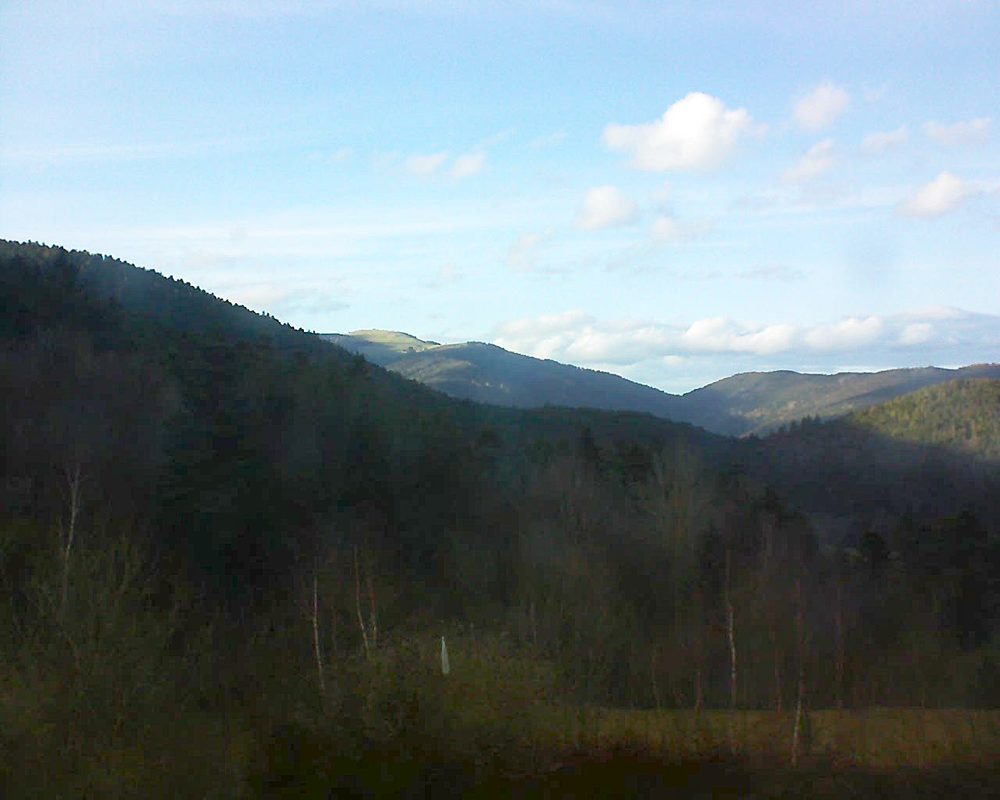 Le petit ballon vu depuis le Domaine Langmatt à Murbach le 16.03.2018 à 17:30 Le petit ballon (Alsace, Vosges) le 16.03.2018 à 17:30
