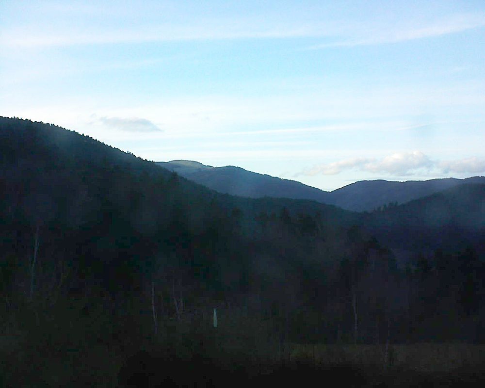 Le petit ballon vu depuis le Domaine Langmatt à Murbach le 16.03.2018 à 18:00 Le petit ballon (Alsace, Vosges) le 16.03.2018 à 18:00