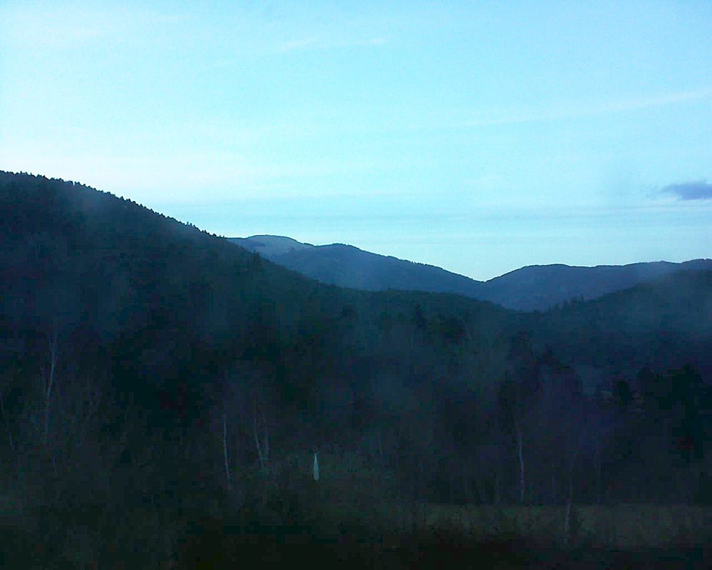 Le petit ballon vu depuis le Domaine Langmatt à Murbach le 16.03.2018 à 18:30 Le petit ballon (Alsace, Vosges) le 16.03.2018 à 18:30