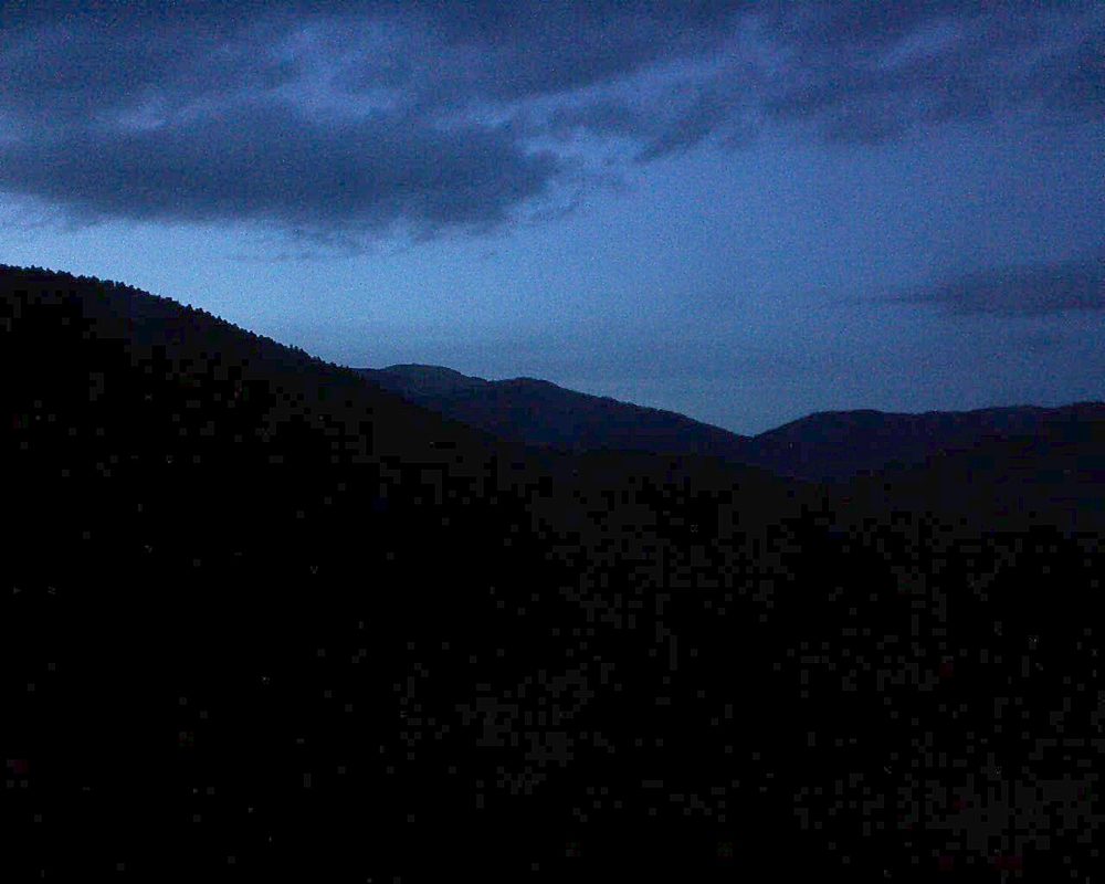 Le petit ballon vu depuis le Domaine Langmatt à Murbach le 16.03.2018 à 19:00 Le petit ballon (Alsace, Vosges) le 16.03.2018 à 19:00