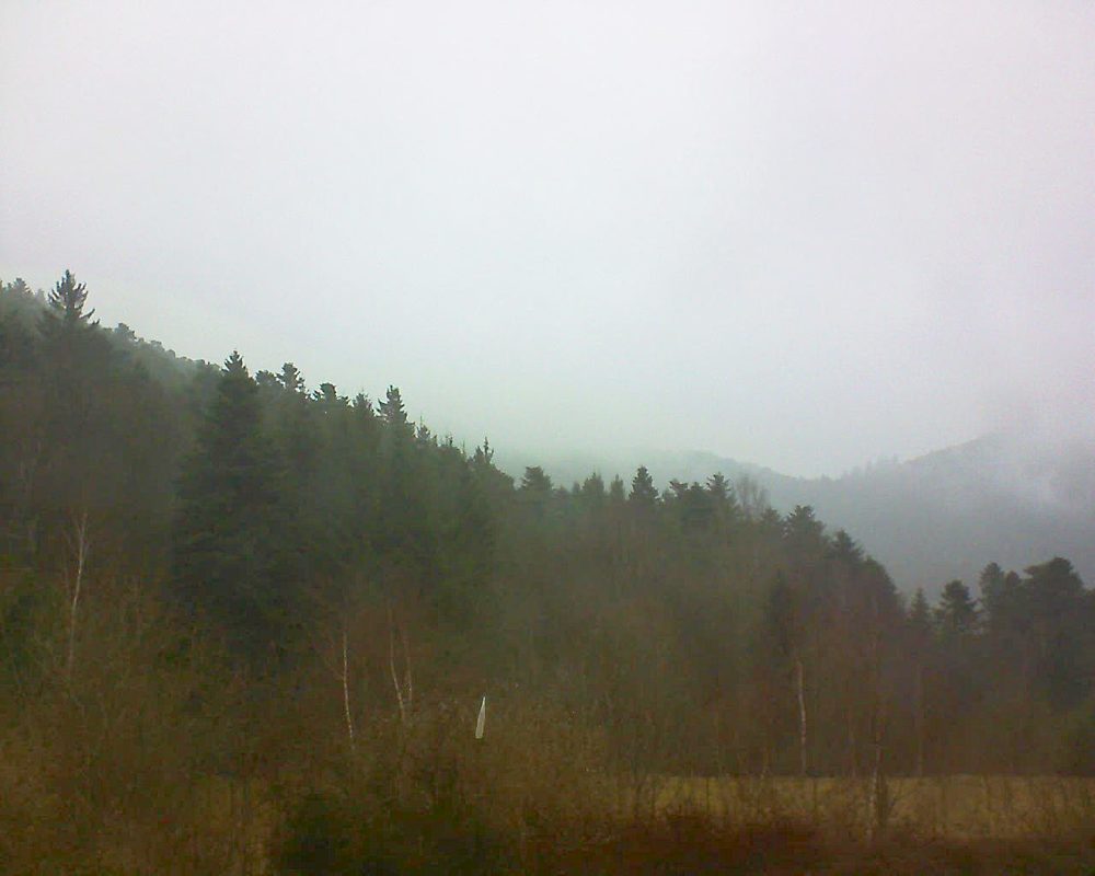 Le petit ballon vu depuis le Domaine Langmatt à Murbach le 17.03.2018 à 15:00 Le petit ballon (Alsace, Vosges) le 17.03.2018 à 15:00