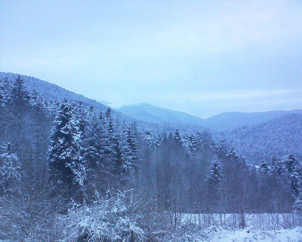 Le petit ballon vu depuis le Domaine Langmatt à Murbach le 20.03.2018 à 06:30 Le petit ballon (Alsace, Vosges) le 20.03.2018 à 06:30
