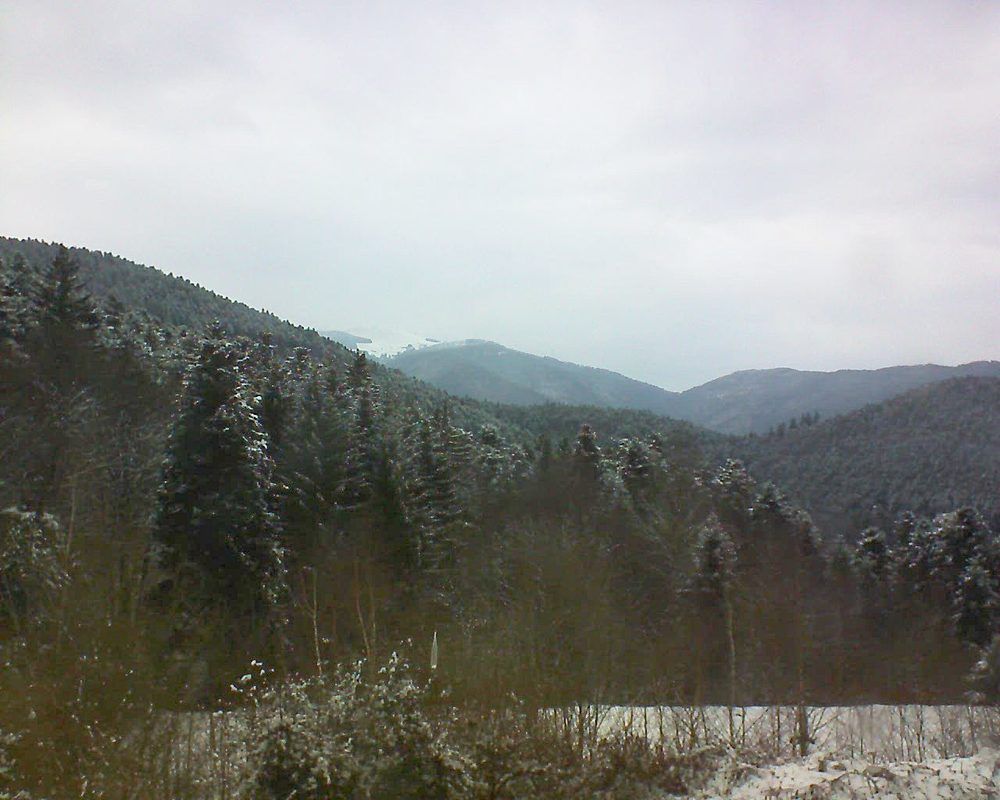 Le petit ballon vu depuis le Domaine Langmatt à Murbach le 20.03.2018 à 15:45 Le petit ballon (Alsace, Vosges) le 20.03.2018 à 15:45