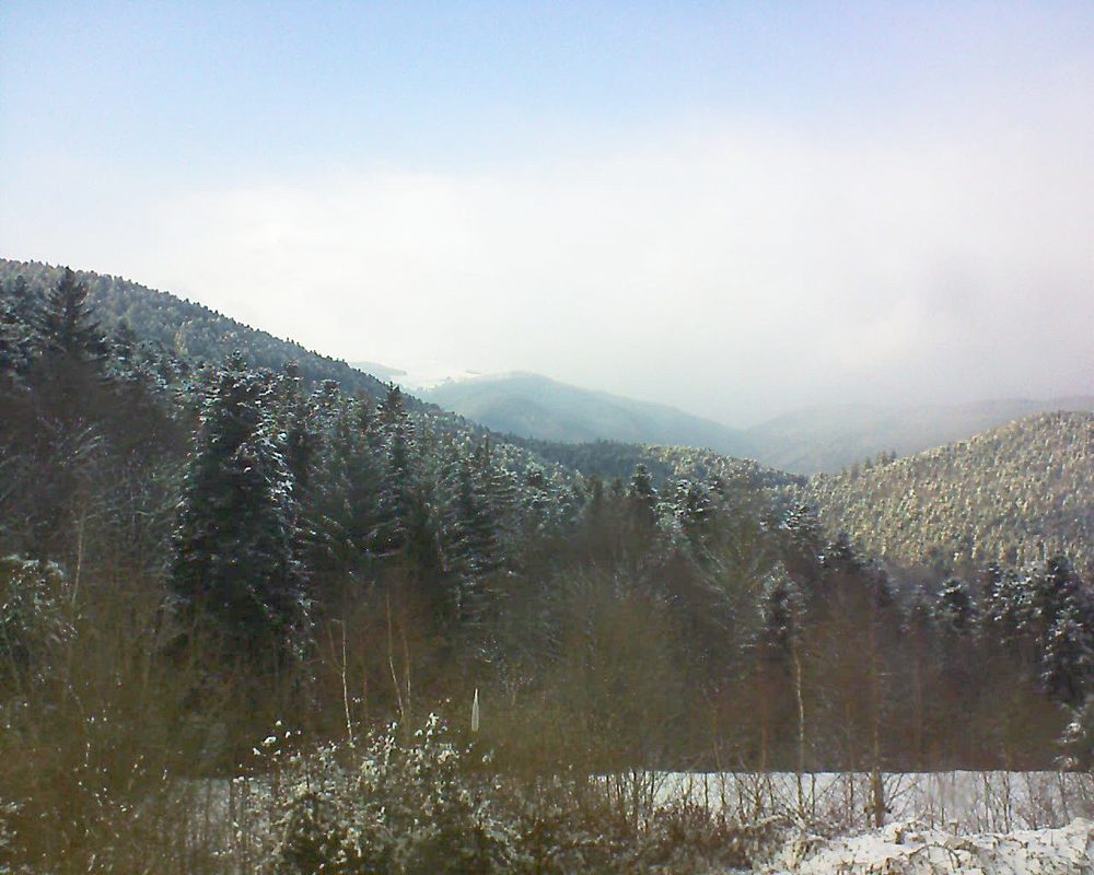 Le petit ballon vu depuis le Domaine Langmatt à Murbach le 20.03.2018 à 17:00 Le petit ballon (Alsace, Vosges) le 20.03.2018 à 17:00
