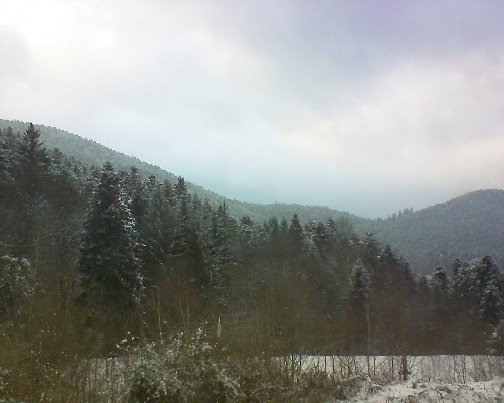 Le petit ballon vu depuis le Domaine Langmatt à Murbach le 20.03.2018 à 17:45 Le petit ballon (Alsace, Vosges) le 20.03.2018 à 17:45
