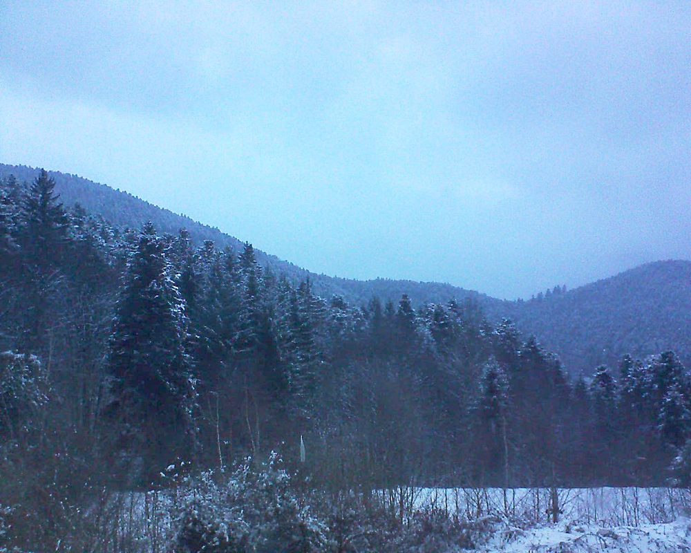 Le petit ballon vu depuis le Domaine Langmatt à Murbach le 20.03.2018 à 18:45 Le petit ballon (Alsace, Vosges) le 20.03.2018 à 18:45