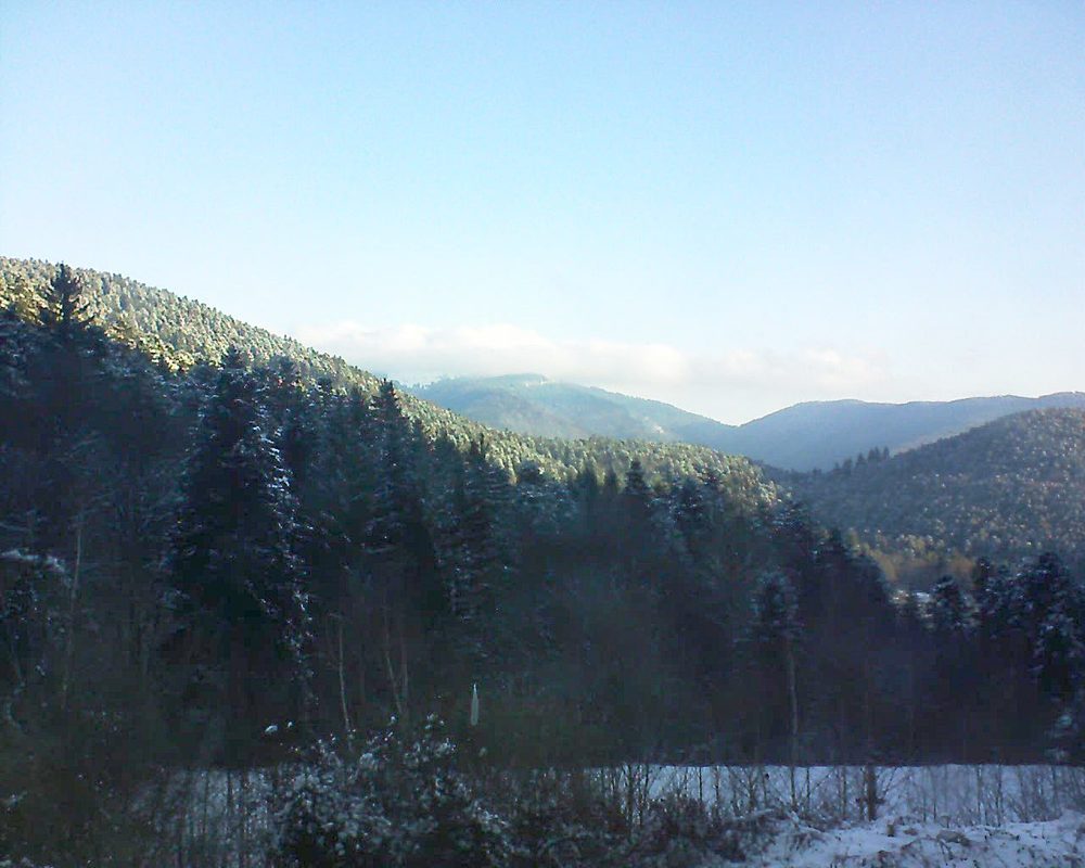 Le petit ballon vu depuis le Domaine Langmatt à Murbach le 21.03.2018 à 07:30 Le petit ballon (Alsace, Vosges) le 21.03.2018 à 07:30