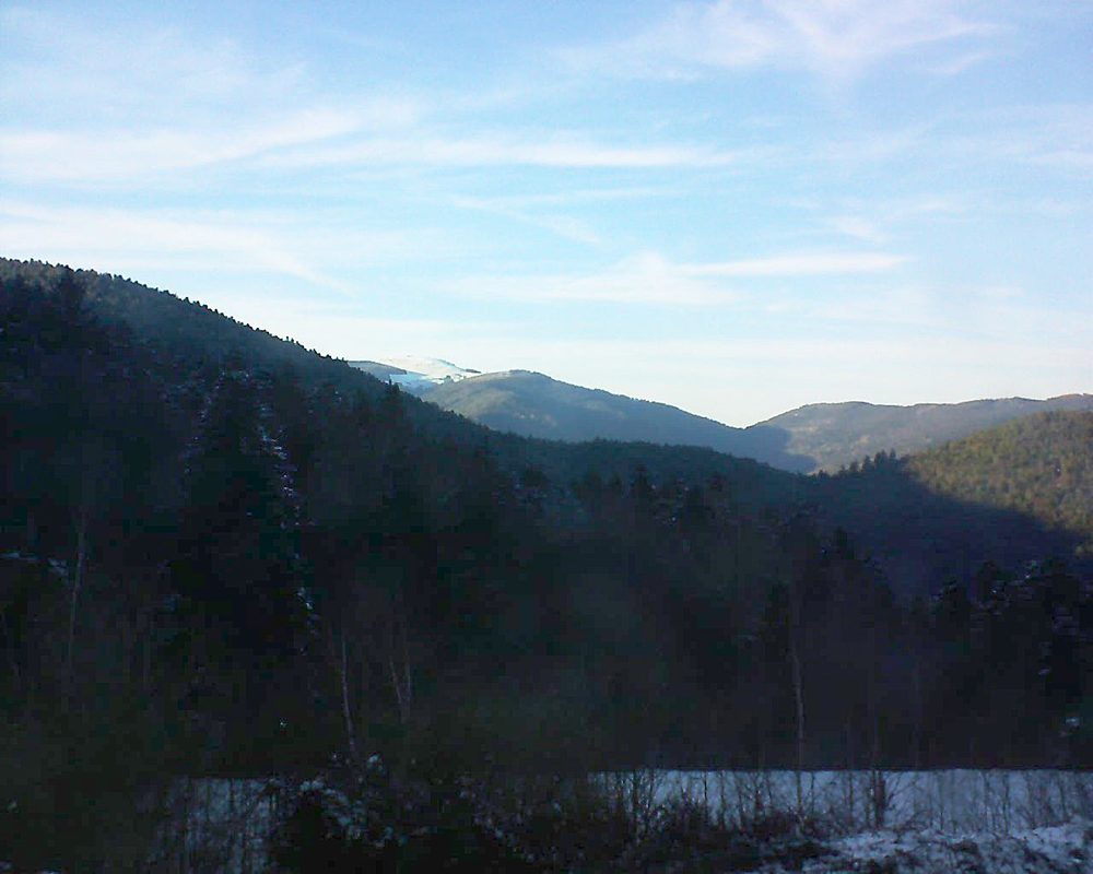 Le petit ballon vu depuis le Domaine Langmatt à Murbach le 21.03.2018 à 17:30 Le petit ballon (Alsace, Vosges) le 21.03.2018 à 17:30