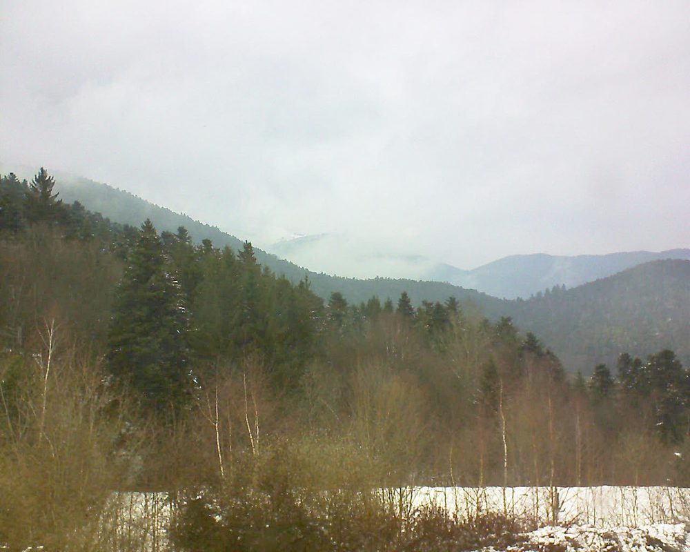 Le petit ballon vu depuis le Domaine Langmatt à Murbach le 22.03.2018 à 15:45 Le petit ballon (Alsace, Vosges) le 22.03.2018 à 15:45