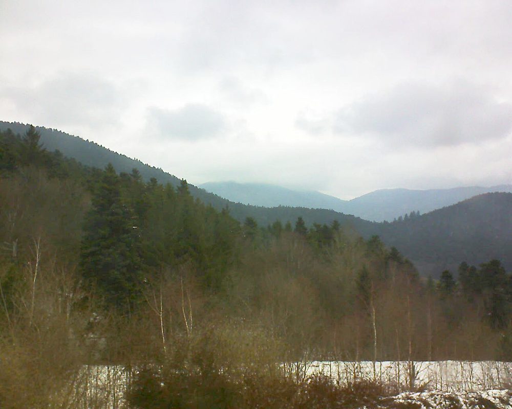 Le petit ballon vu depuis le Domaine Langmatt à Murbach le 23.03.2018 à 12:45 Le petit ballon (Alsace, Vosges) le 23.03.2018 à 12:45