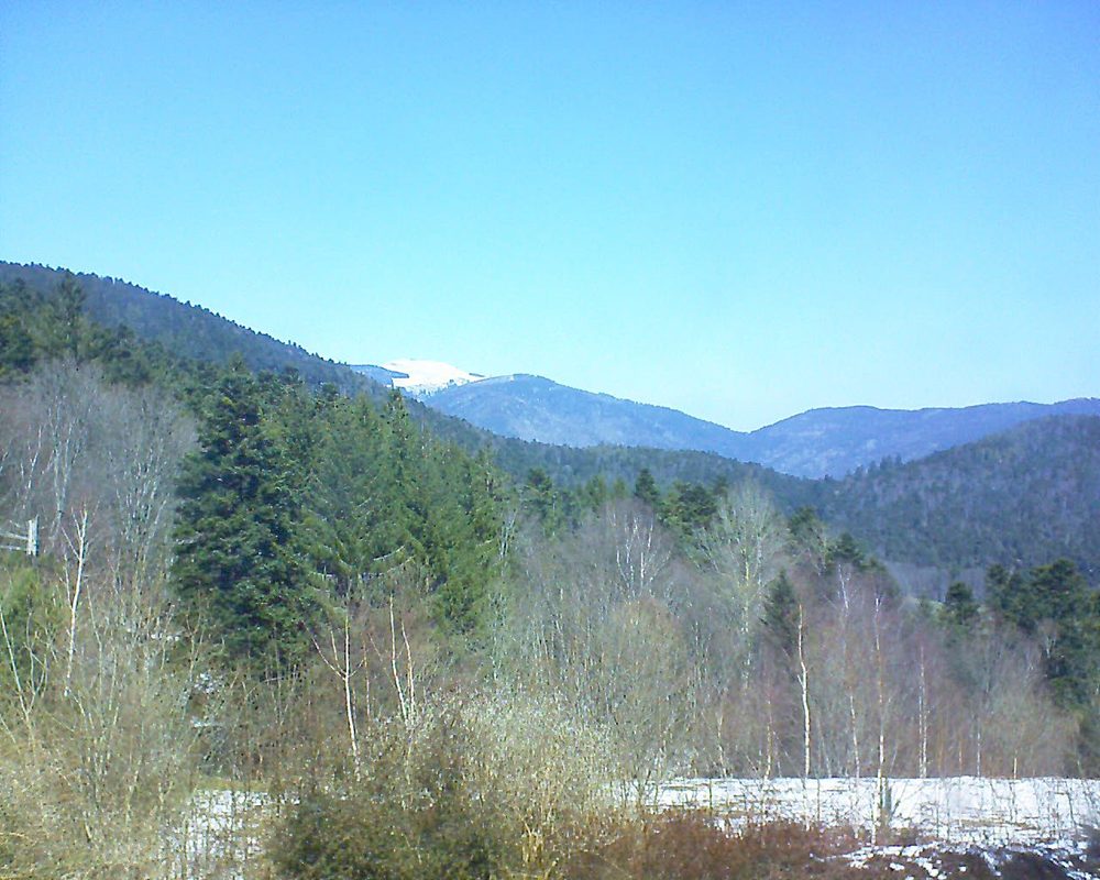 Le petit ballon vu depuis le Domaine Langmatt à Murbach le 24.03.2018 à 12:00 Le petit ballon (Alsace, Vosges) le 24.03.2018 à 12:00