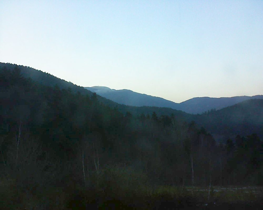 Le petit ballon vu depuis le Domaine Langmatt à Murbach le 24.03.2018 à 18:30 Le petit ballon (Alsace, Vosges) le 24.03.2018 à 18:30