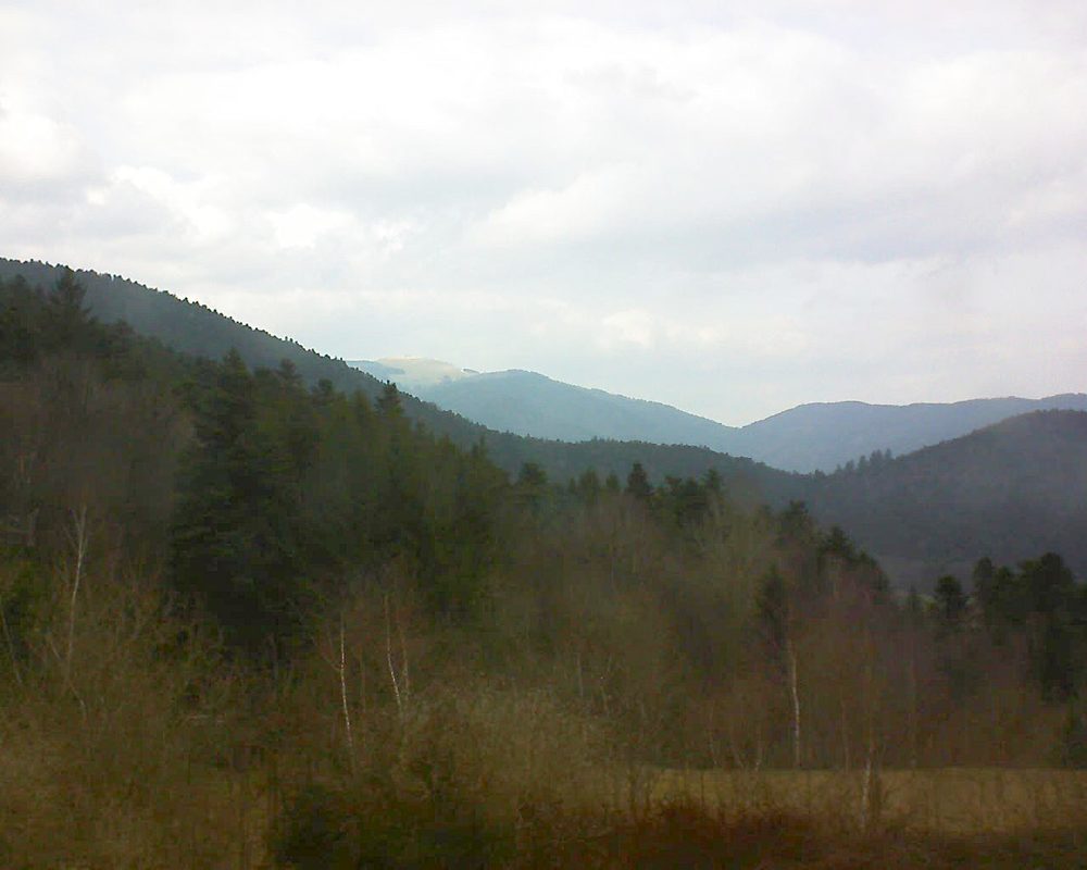 Le petit ballon vu depuis le Domaine Langmatt à Murbach le 25.03.2018 à 16:30 Le petit ballon (Alsace, Vosges) le 25.03.2018 à 16:30