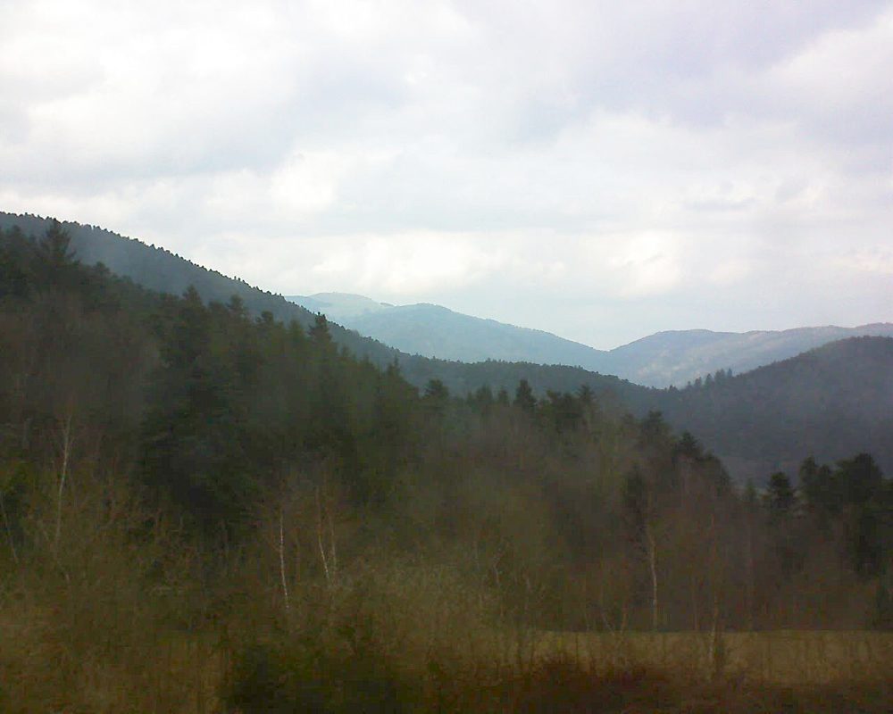 Le petit ballon vu depuis le Domaine Langmatt à Murbach le 25.03.2018 à 17:00 Le petit ballon (Alsace, Vosges) le 25.03.2018 à 17:00