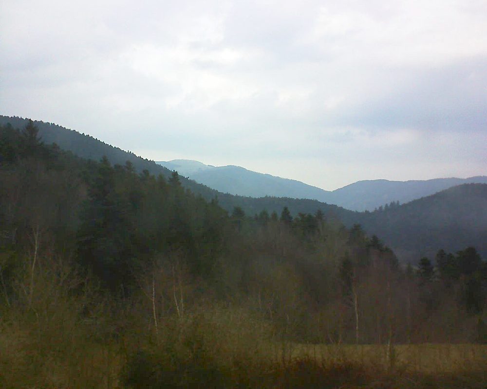 Le petit ballon vu depuis le Domaine Langmatt à Murbach le 25.03.2018 à 18:15 Le petit ballon (Alsace, Vosges) le 25.03.2018 à 18:15