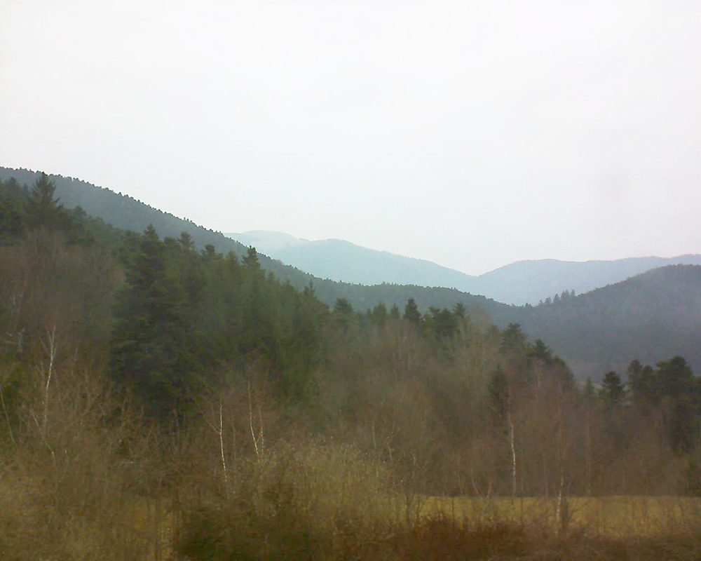 Le petit ballon vu depuis le Domaine Langmatt à Murbach le 26.03.2018 à 12:15 Le petit ballon (Alsace, Vosges) le 26.03.2018 à 12:15