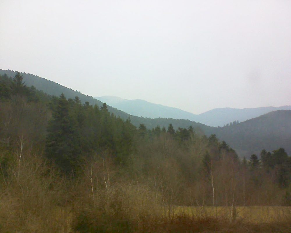 Le petit ballon vu depuis le Domaine Langmatt à Murbach le 26.03.2018 à 14:15 Le petit ballon (Alsace, Vosges) le 26.03.2018 à 14:15