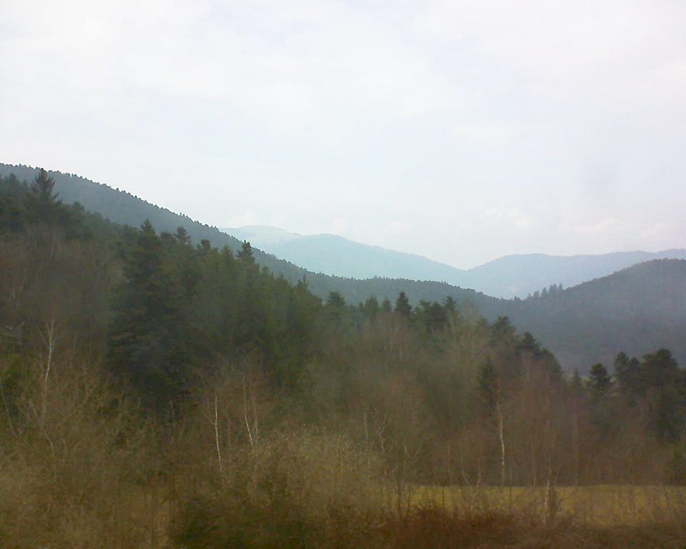 Le petit ballon vu depuis le Domaine Langmatt à Murbach le 26.03.2018 à 15:15 Le petit ballon (Alsace, Vosges) le 26.03.2018 à 15:15