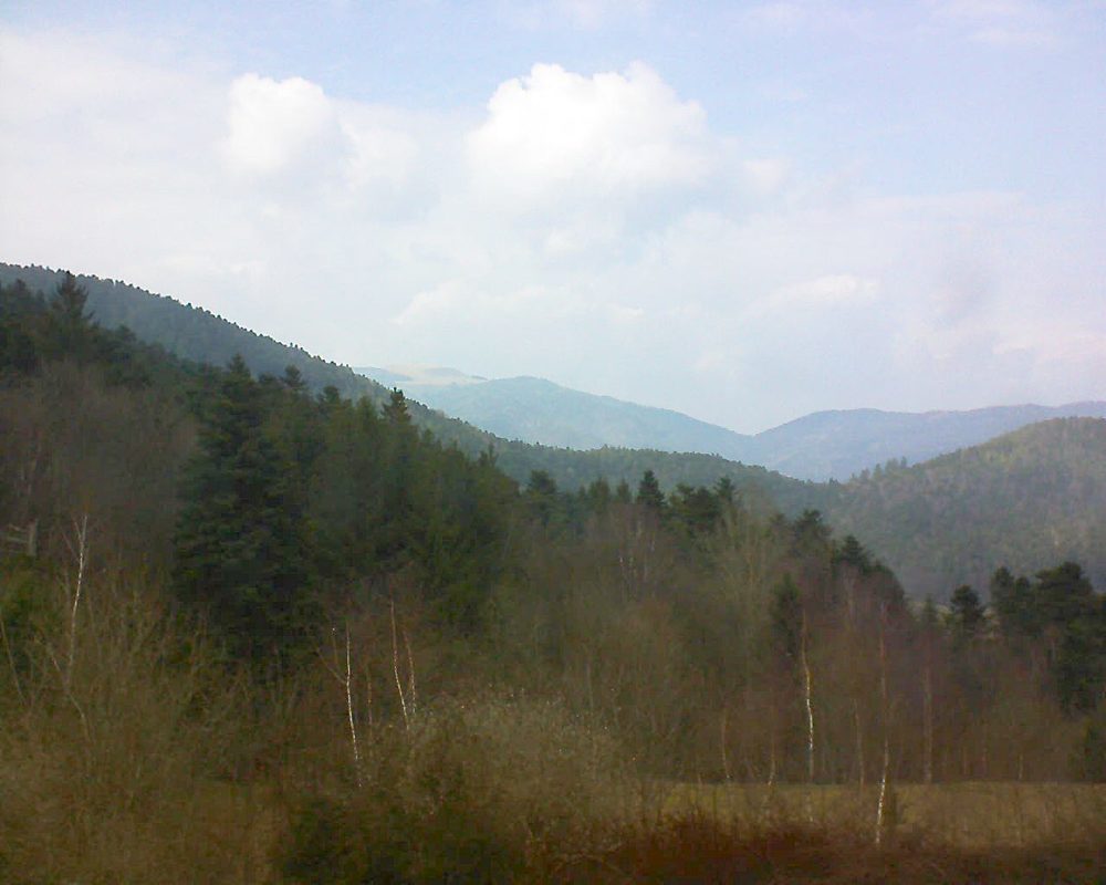 Le petit ballon vu depuis le Domaine Langmatt à Murbach le 26.03.2018 à 15:30 Le petit ballon (Alsace, Vosges) le 26.03.2018 à 15:30