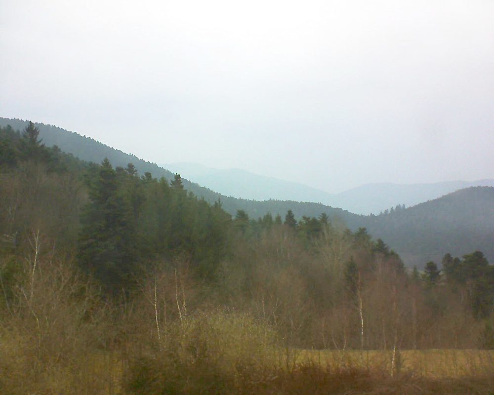 Le petit ballon vu depuis le Domaine Langmatt à Murbach le 26.03.2018 à 18:00 Le petit ballon (Alsace, Vosges) le 26.03.2018 à 18:00