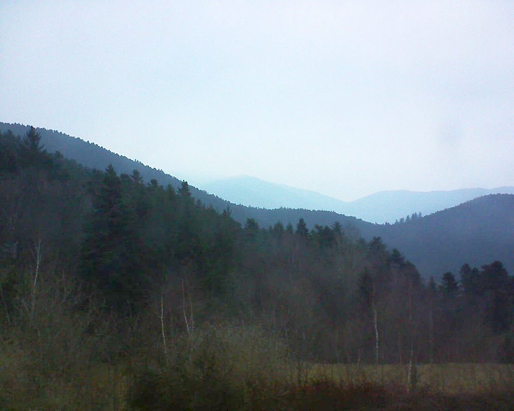 Le petit ballon vu depuis le Domaine Langmatt à Murbach le 26.03.2018 à 19:30 Le petit ballon (Alsace, Vosges) le 26.03.2018 à 19:30