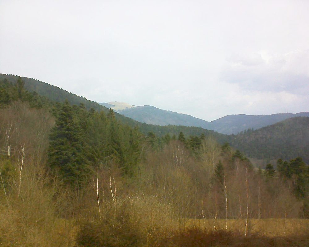Le petit ballon vu depuis le Domaine Langmatt à Murbach le 27.03.2018 à 12:00 Le petit ballon (Alsace, Vosges) le 27.03.2018 à 12:00