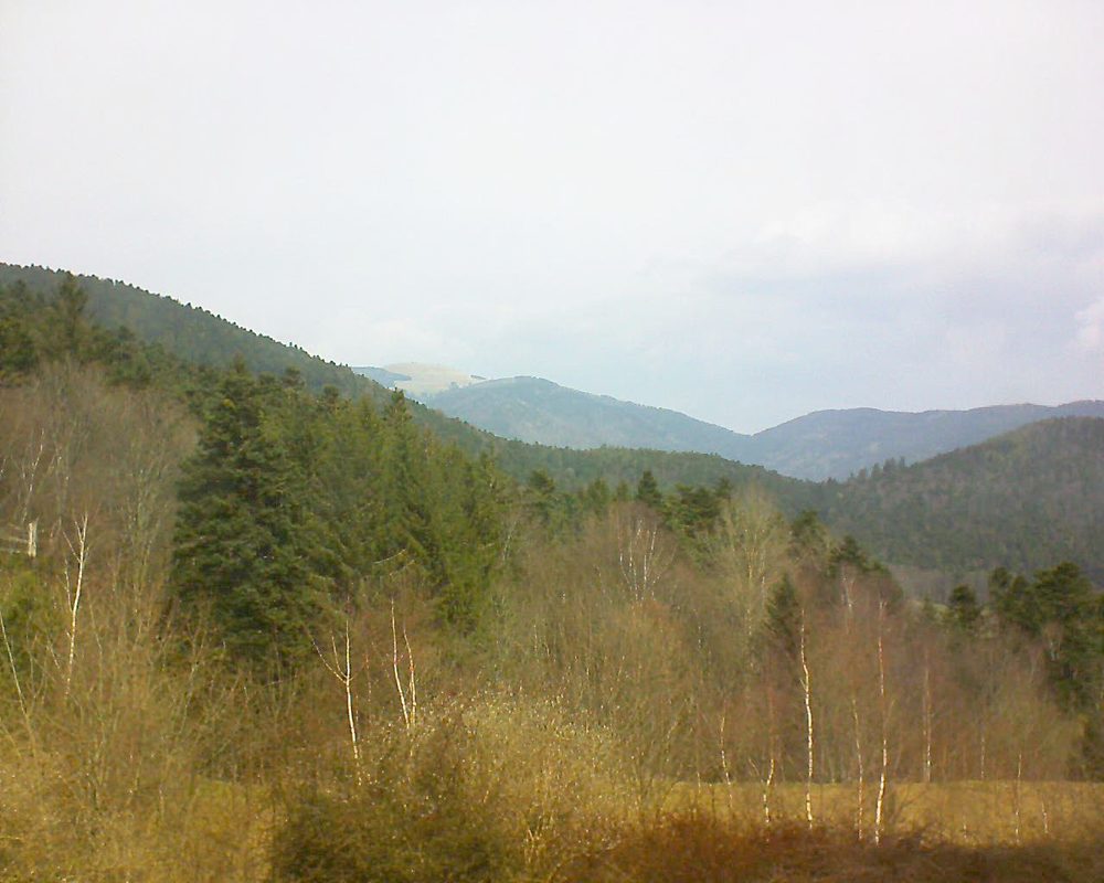 Le petit ballon vu depuis le Domaine Langmatt à Murbach le 27.03.2018 à 12:30 Le petit ballon (Alsace, Vosges) le 27.03.2018 à 12:30