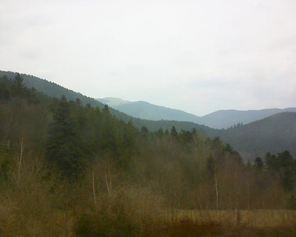 Le petit ballon vu depuis le Domaine Langmatt à Murbach le 27.03.2018 à 13:45 Le petit ballon (Alsace, Vosges) le 27.03.2018 à 13:45
