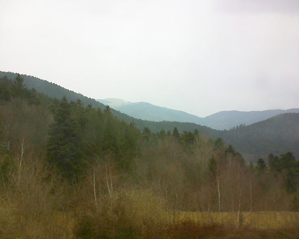 Le petit ballon vu depuis le Domaine Langmatt à Murbach le 27.03.2018 à 14:15 Le petit ballon (Alsace, Vosges) le 27.03.2018 à 14:15
