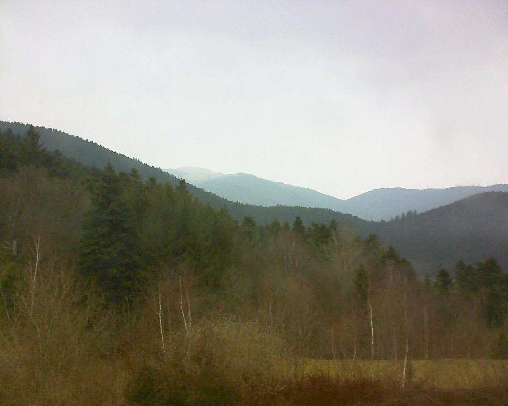 Le petit ballon vu depuis le Domaine Langmatt à Murbach le 27.03.2018 à 14:45 Le petit ballon (Alsace, Vosges) le 27.03.2018 à 14:45