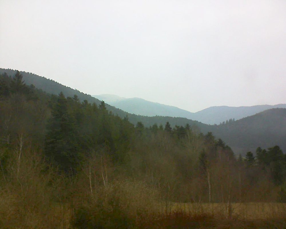 Le petit ballon vu depuis le Domaine Langmatt à Murbach le 27.03.2018 à 15:45 Le petit ballon (Alsace, Vosges) le 27.03.2018 à 15:45