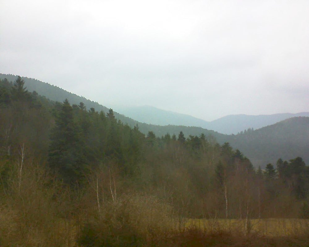 Le petit ballon vu depuis le Domaine Langmatt à Murbach le 27.03.2018 à 18:15 Le petit ballon (Alsace, Vosges) le 27.03.2018 à 18:15