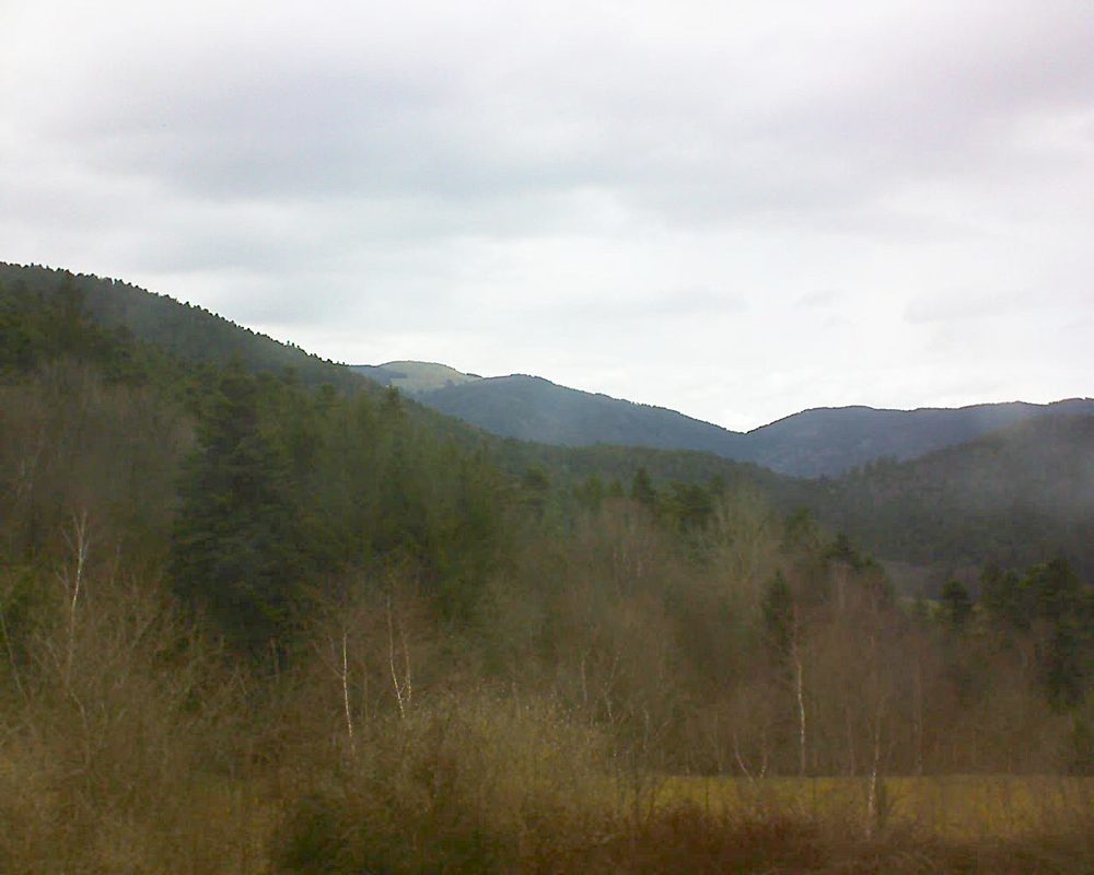 Le petit ballon vu depuis le Domaine Langmatt à Murbach le 29.03.2018 à 11:30 Le petit ballon (Alsace, Vosges) le 29.03.2018 à 11:30
