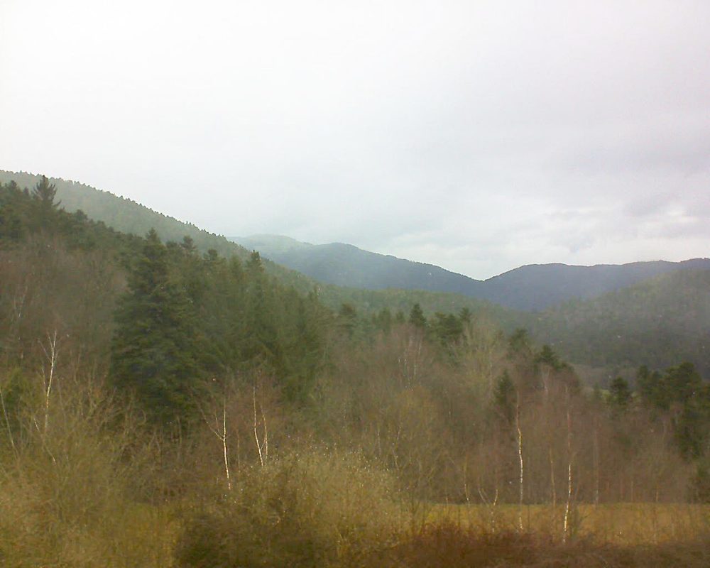 Le petit ballon vu depuis le Domaine Langmatt à Murbach le 29.03.2018 à 12:15 Le petit ballon (Alsace, Vosges) le 29.03.2018 à 12:15
