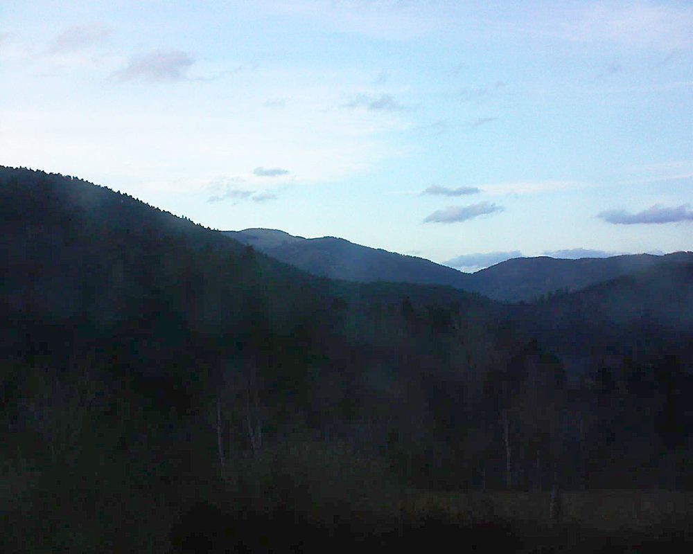 Le petit ballon vu depuis le Domaine Langmatt à Murbach le 29.03.2018 à 19:45 Le petit ballon (Alsace, Vosges) le 29.03.2018 à 19:45