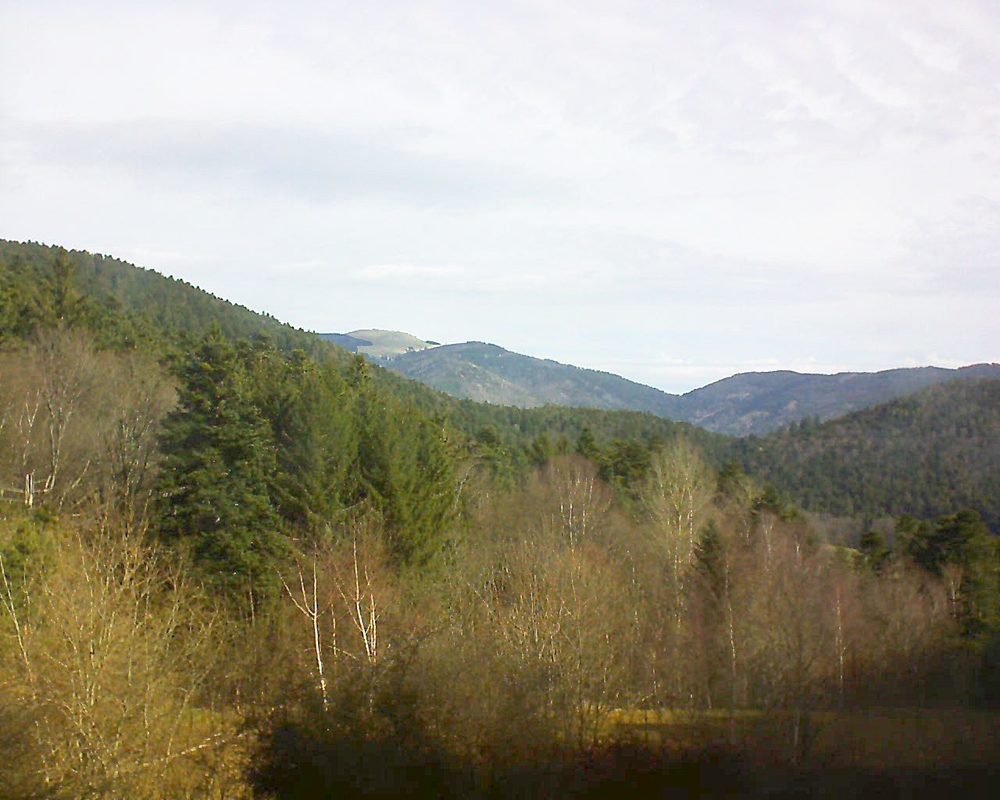Le petit ballon vu depuis le Domaine Langmatt à Murbach le 30.03.2018 à 10:30 Le petit ballon (Alsace, Vosges) le 30.03.2018 à 10:30
