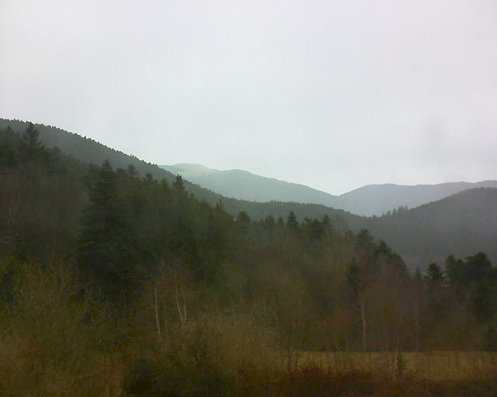 Le petit ballon vu depuis le Domaine Langmatt à Murbach le 30.03.2018 à 15:30 Le petit ballon (Alsace, Vosges) le 30.03.2018 à 15:30