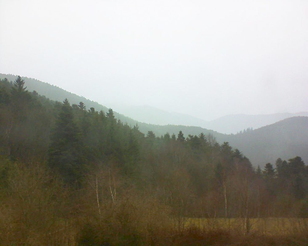 Le petit ballon vu depuis le Domaine Langmatt à Murbach le 30.03.2018 à 16:15 Le petit ballon (Alsace, Vosges) le 30.03.2018 à 16:15