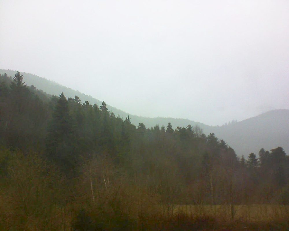 Le petit ballon vu depuis le Domaine Langmatt à Murbach le 30.03.2018 à 17:15 Le petit ballon (Alsace, Vosges) le 30.03.2018 à 17:15