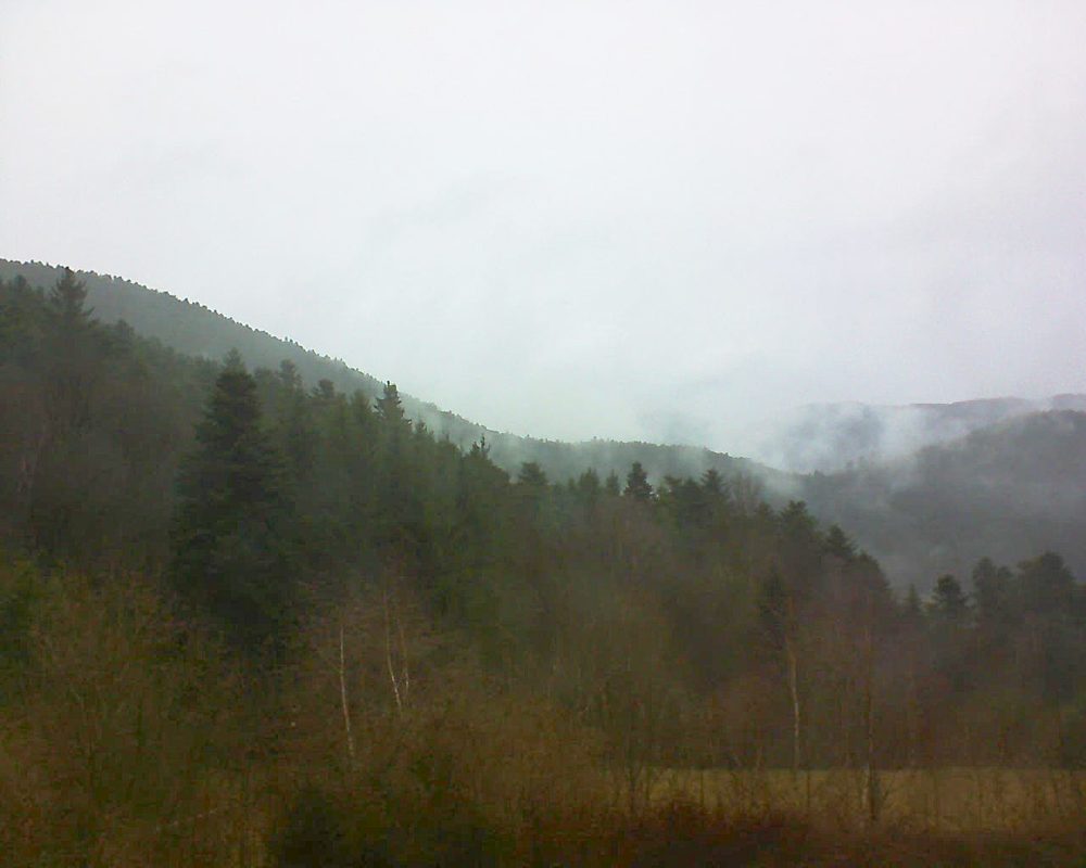 Le petit ballon vu depuis le Domaine Langmatt à Murbach le 30.03.2018 à 17:45 Le petit ballon (Alsace, Vosges) le 30.03.2018 à 17:45