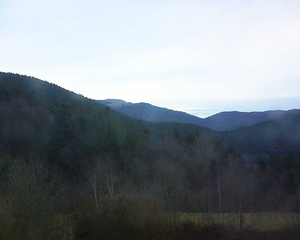 Le petit ballon vu depuis le Domaine Langmatt à Murbach le 31.03.2018 à 07:30 Le petit ballon (Alsace, Vosges) le 31.03.2018 à 07:30