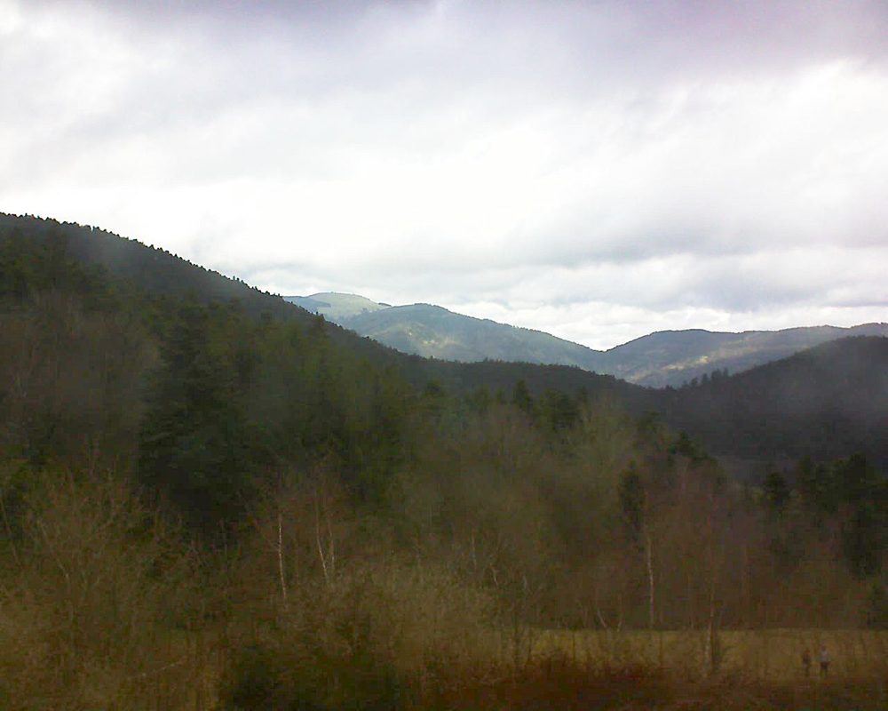 Le petit ballon vu depuis le Domaine Langmatt à Murbach le 31.03.2018 à 12:15 Le petit ballon (Alsace, Vosges) le 31.03.2018 à 12:15