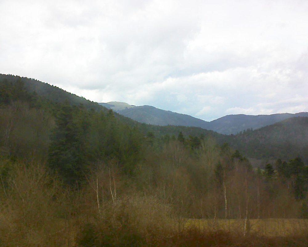 Le petit ballon vu depuis le Domaine Langmatt à Murbach le 31.03.2018 à 16:15 Le petit ballon (Alsace, Vosges) le 31.03.2018 à 16:15