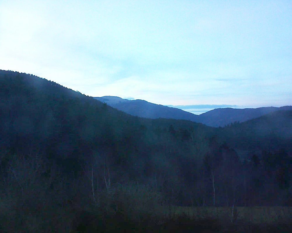 Le petit ballon vu depuis le Domaine Langmatt à Murbach le 31.03.2018 à 20:00 Le petit ballon (Alsace, Vosges) le 31.03.2018 à 20:00