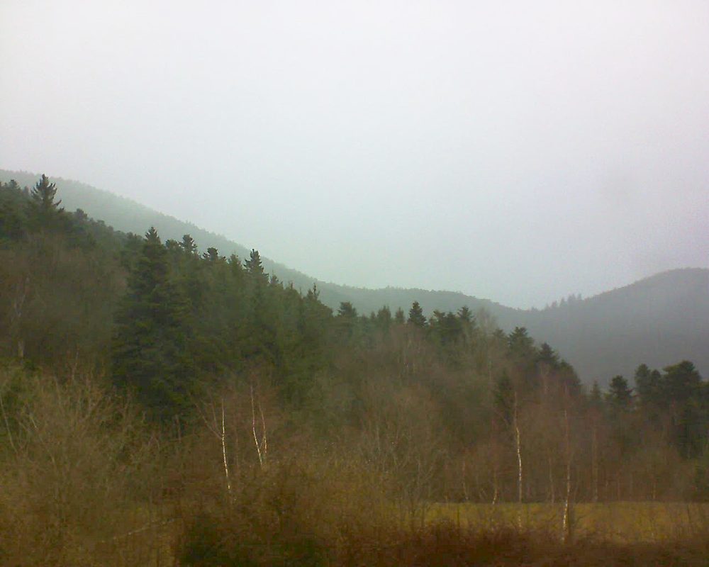 Le petit ballon vu depuis le Domaine Langmatt à Murbach le 01.04.2018 à 12:30 Le petit ballon (Alsace, Vosges) le 01.04.2018 à 12:30